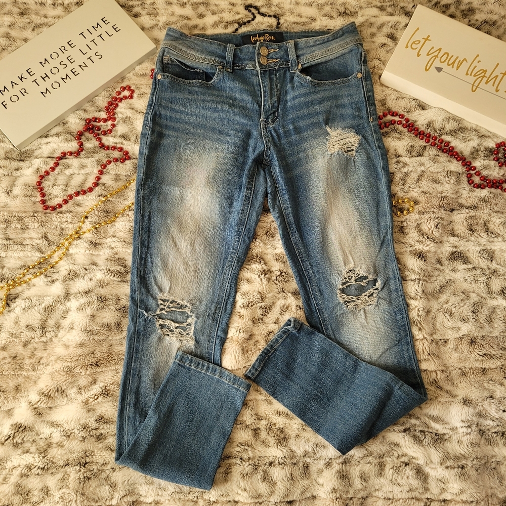 Indigo Rein skinny jeans